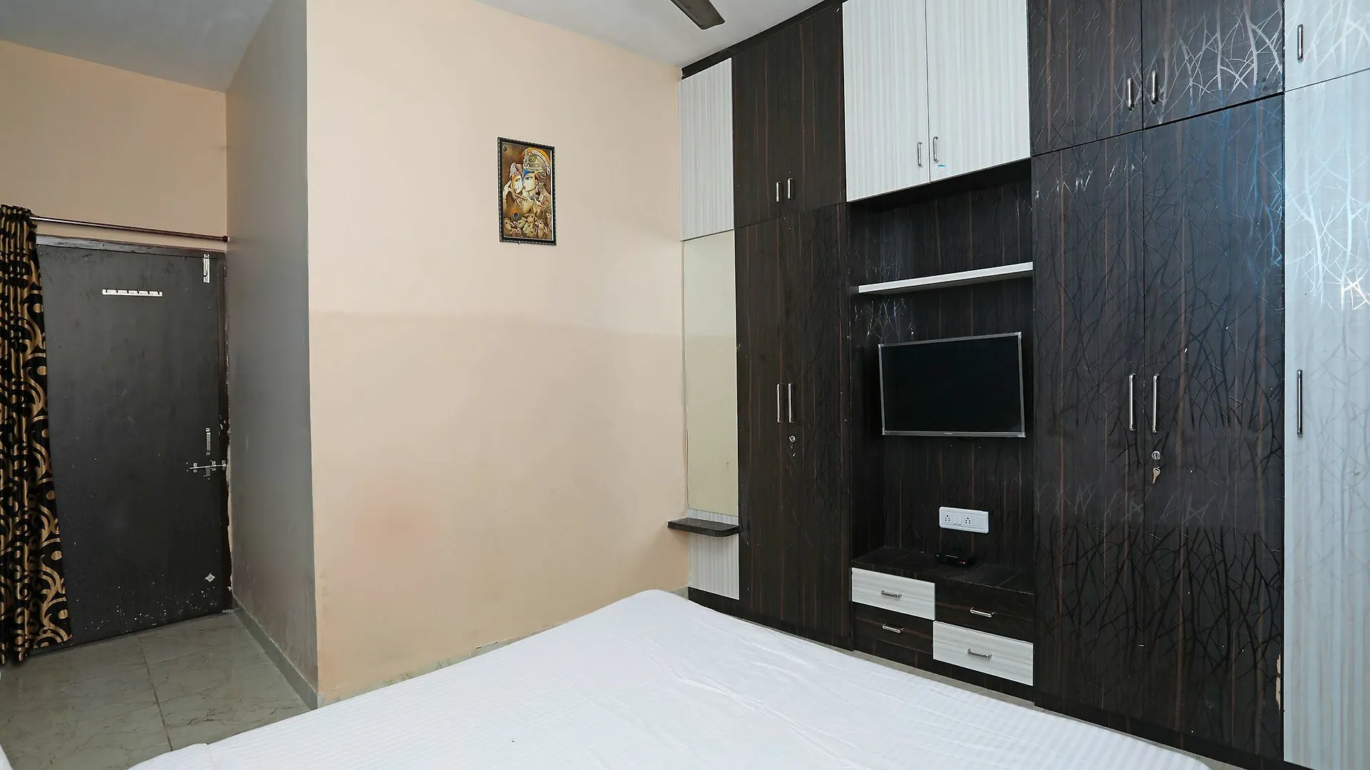 Apartamento Oyo 10094 Home Elegant Stay Hiran Magri Udaipur