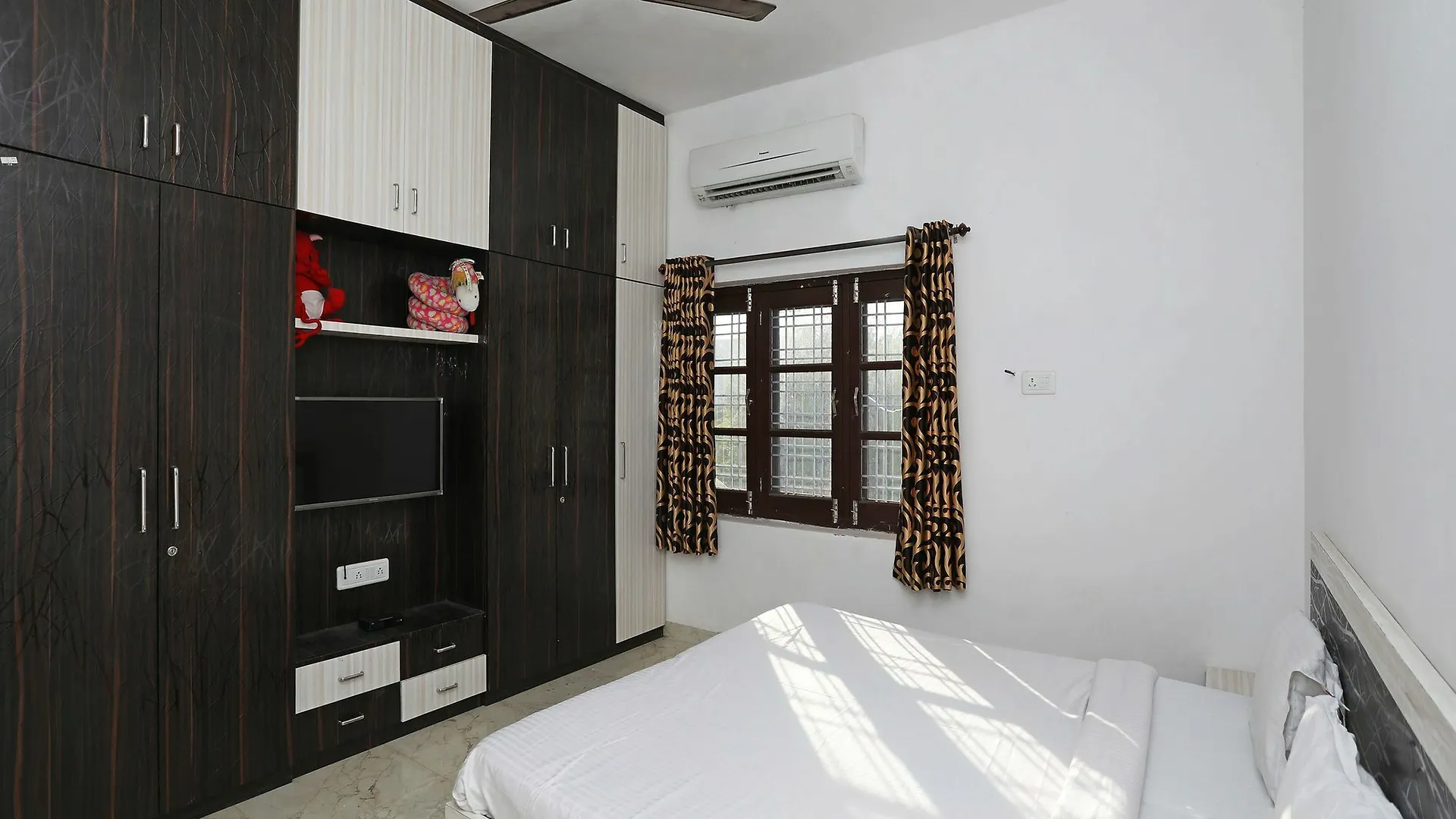 Apartamento Oyo 10094 Home Elegant Stay Hiran Magri Udaipur India