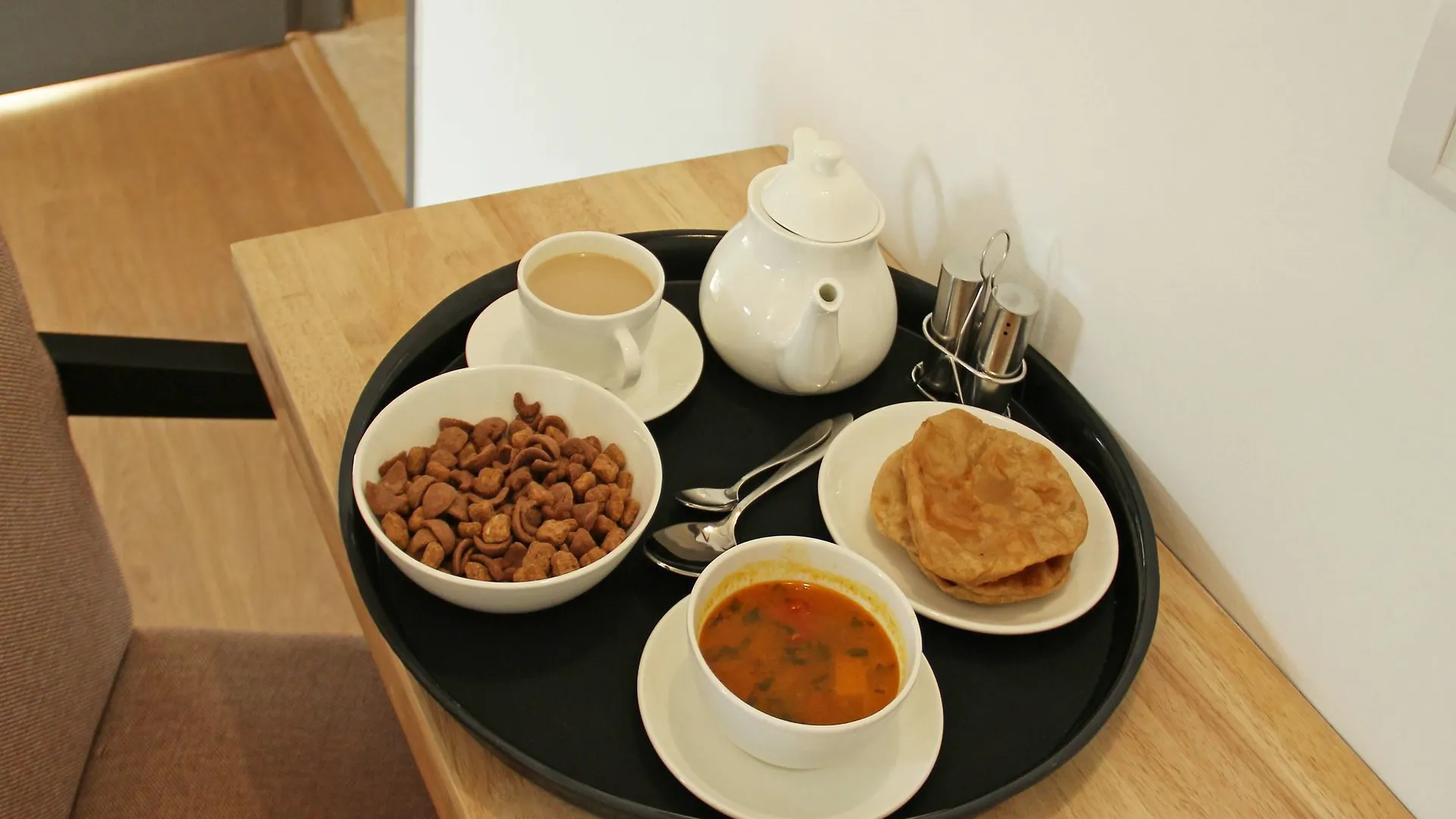 Oyo 10094 Home Elegant Stay Hiran Magri Udaipur Apartamento